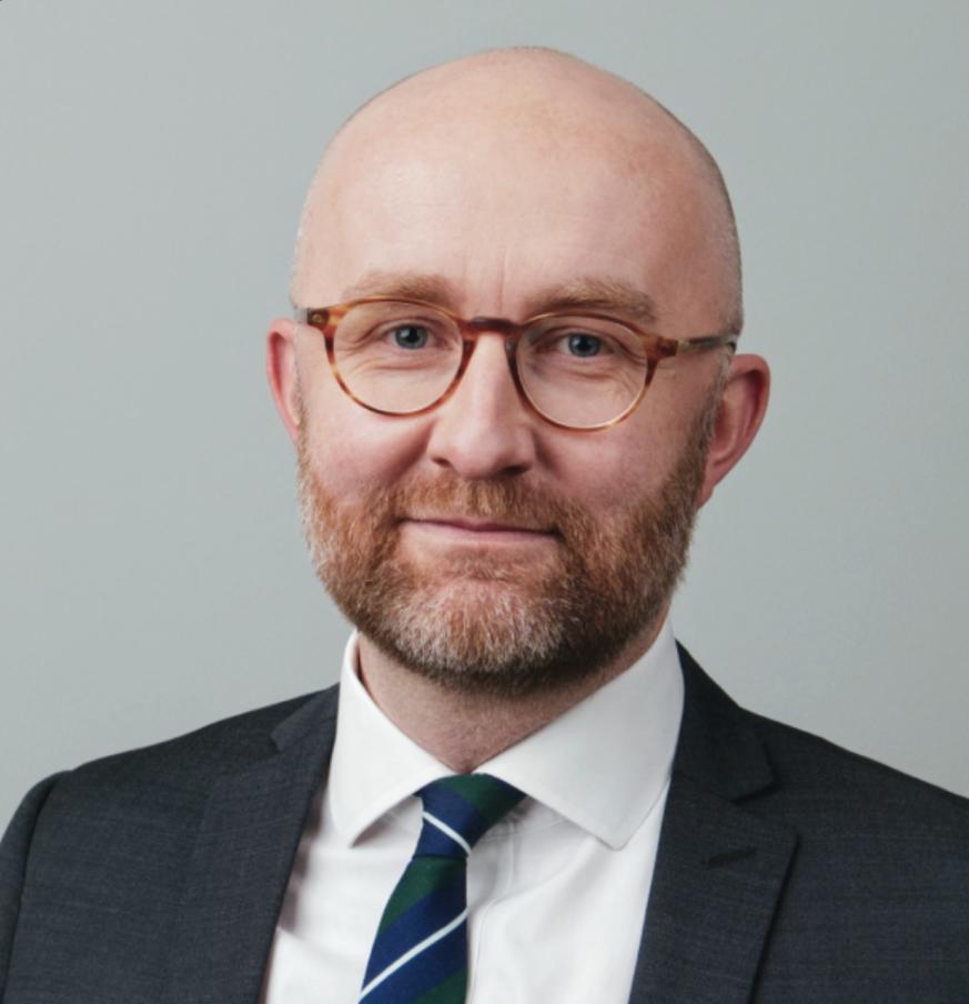 Portræt af advokat Mikkel Chislett